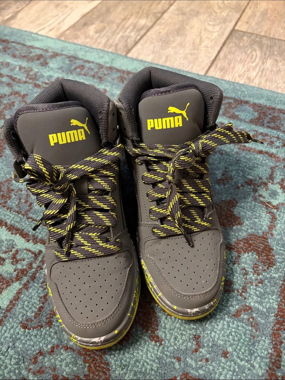 Puma kid’s Mid-Top Sneakers in Grey/Lime with Marbled Midsole